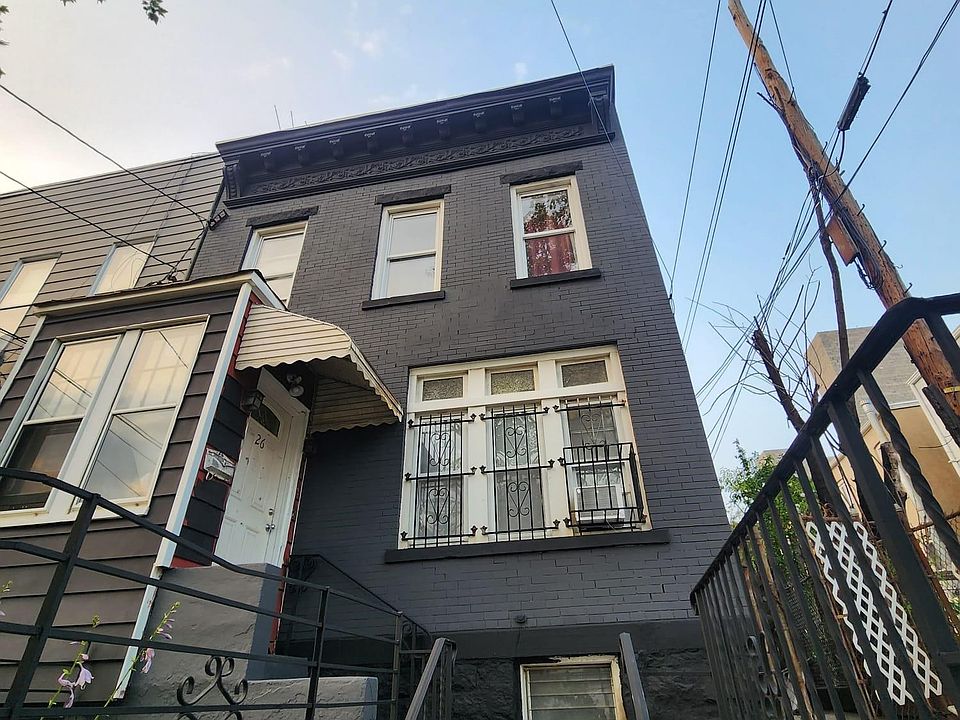 2nd image of 26 Spruce St