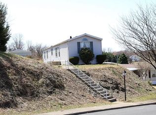 208 Molly Pitcher Ln, Mount Bethel, PA 18343