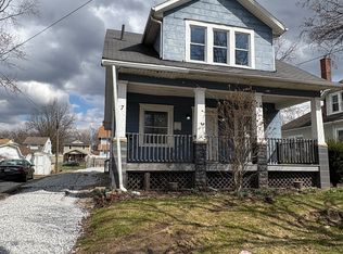 17 Carlton Dr, Akron, OH 44312