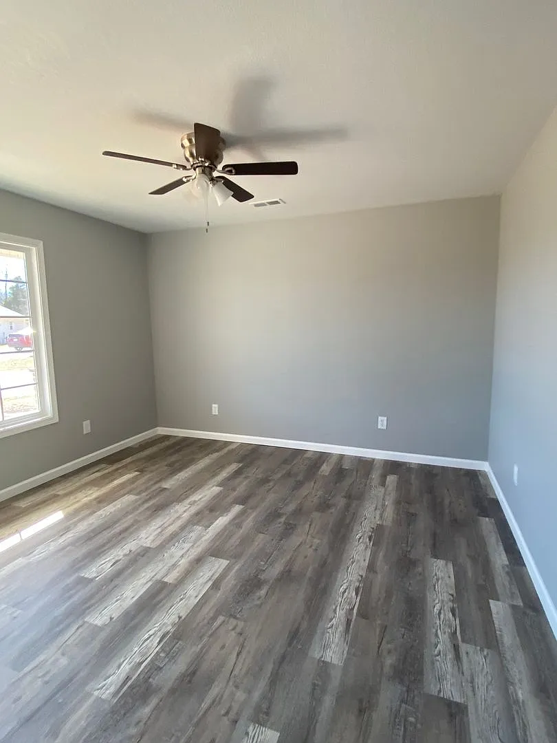 353 Apple Park Way, 3 bedroom, 2 bath home for lease — Photo 2