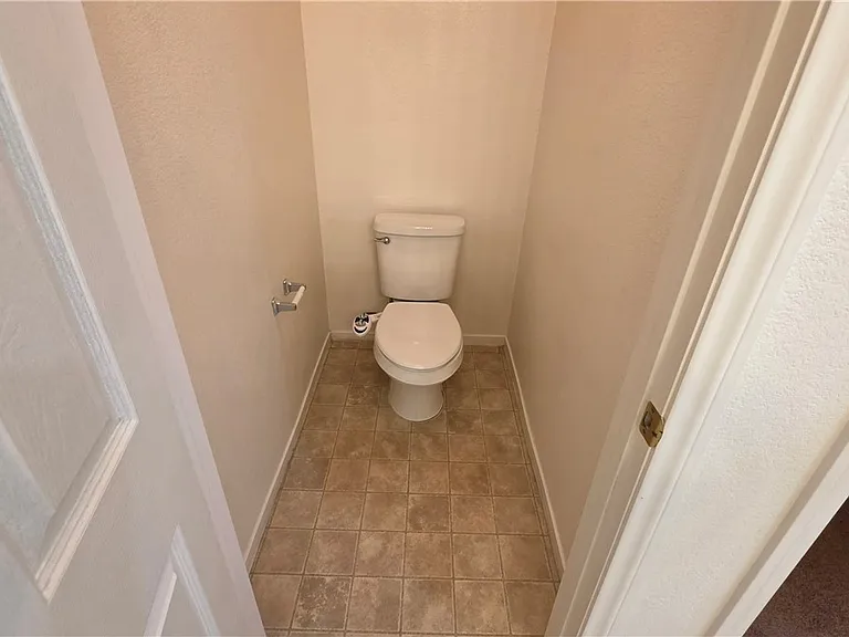 10668 Congaree St — Photo 14