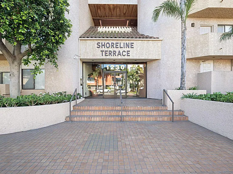 1230 E Ocean Blvd #601 — Photo 49