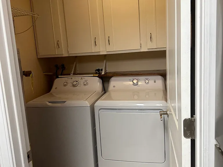 328 Carthage Ct #D — Photo 5