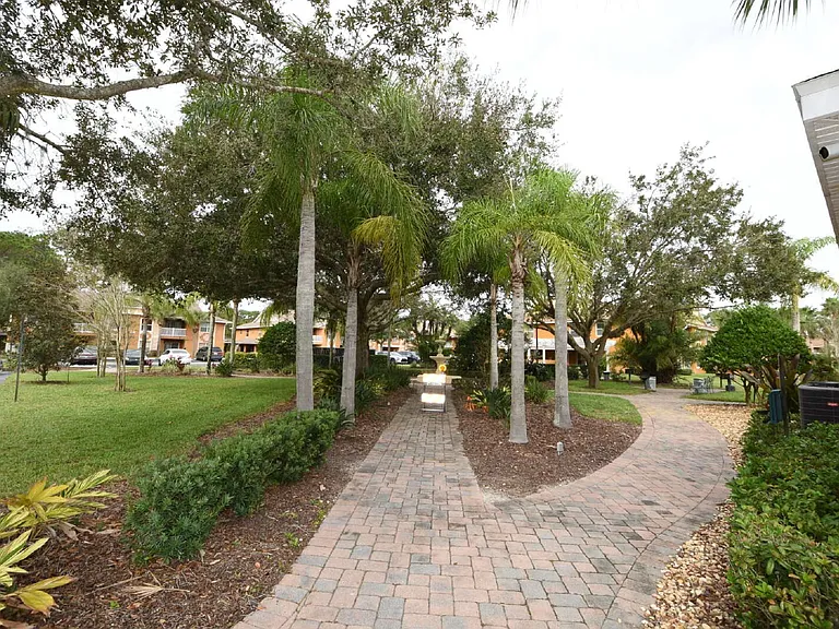 4600 E Moody Blvd #4H — Photo 32