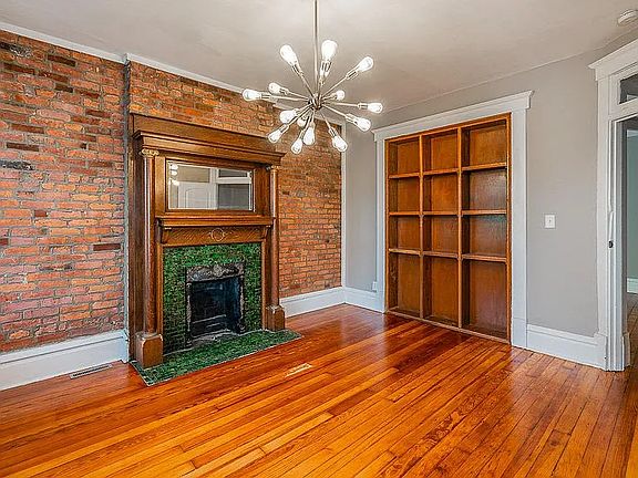 2nd image of 619 Dennison Ave