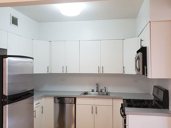 5th image of 252 E 2nd St APT 3B