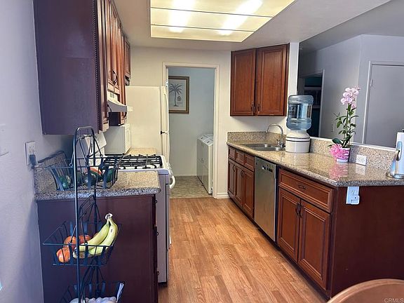 5th image of 552 Canyon Dr Unit 21