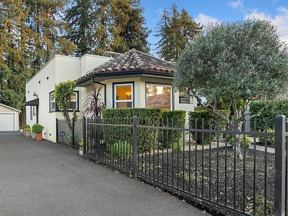 5th image of 466 Sonoma Avenue
