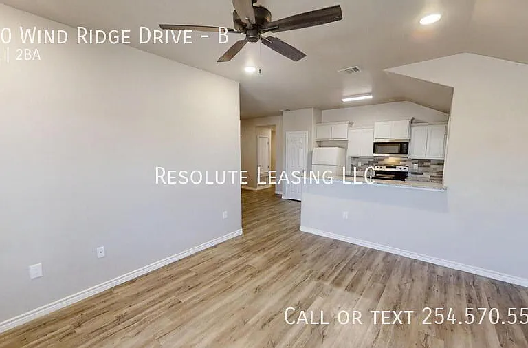 130 Wind Ridge Dr #B — Photo 3