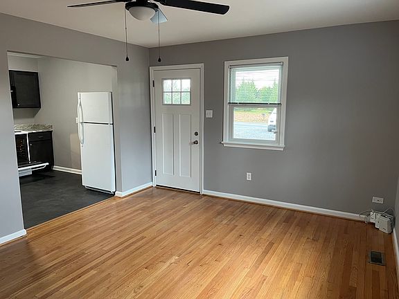Family Room looking into Kitchen