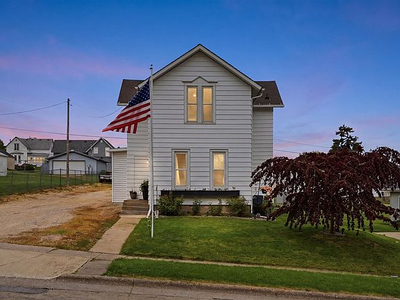 2nd image of 308 S Eliza St