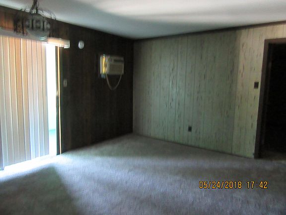4th image of 131 Bay St Ste 5
