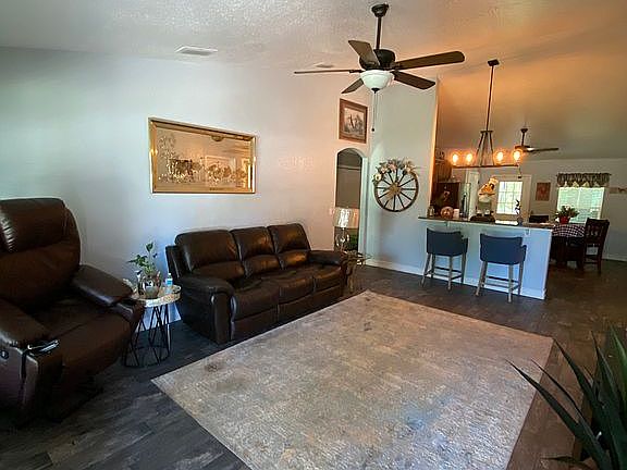 5th image of 4025 Sweet Bay Dr