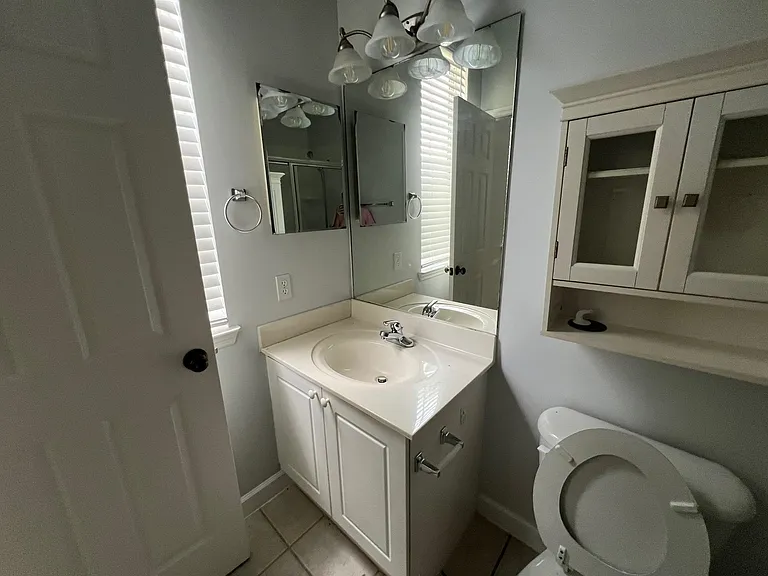 3676 Biltmore Ave — Photo 16