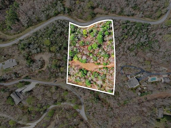 3rd image of 10 Elkhorn Ridge Dr