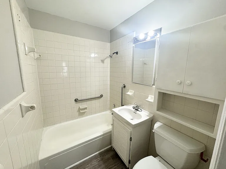 221 Shirley Dr — Photo 13