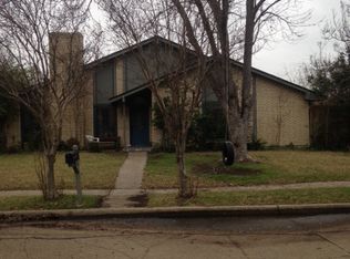 541 Santa Cruz Dr, Garland, TX 75043
