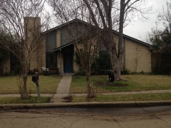 541 Santa Cruz Dr, Garland, TX 75043