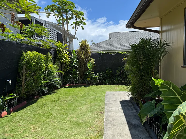 448 Ulupaina St — Photo 18