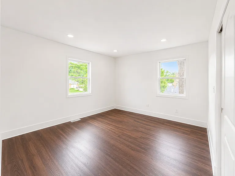 254 Thornhurst Rd — Photo 22