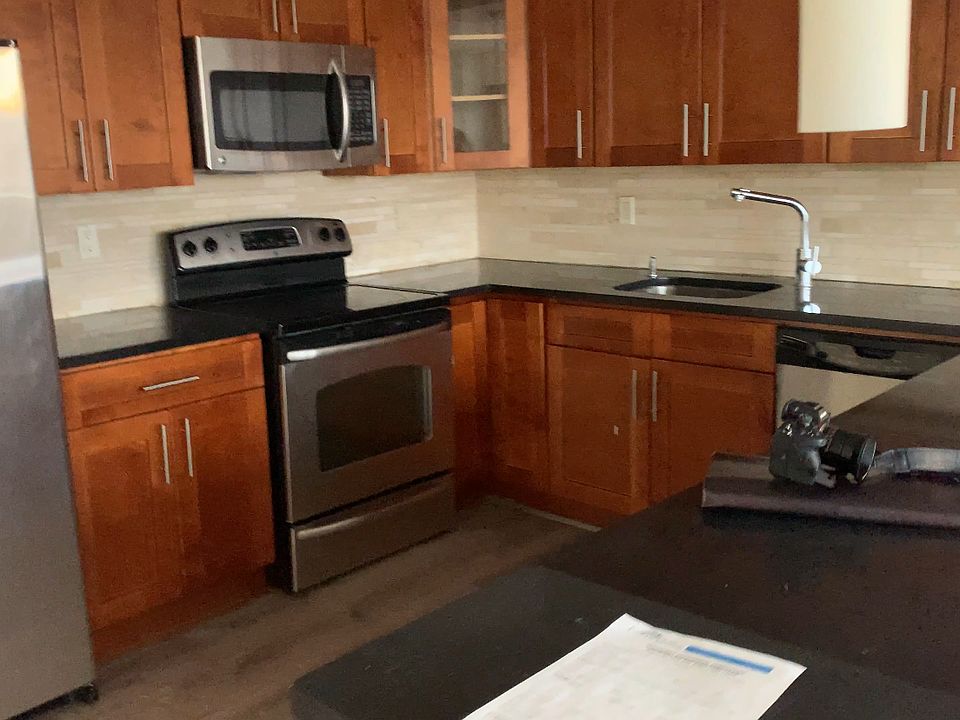 1st image of 60 Parkway Dr E APT 15D