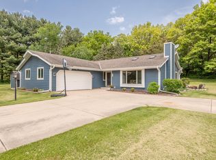 336 Cymric Ct, Wales, WI 53183