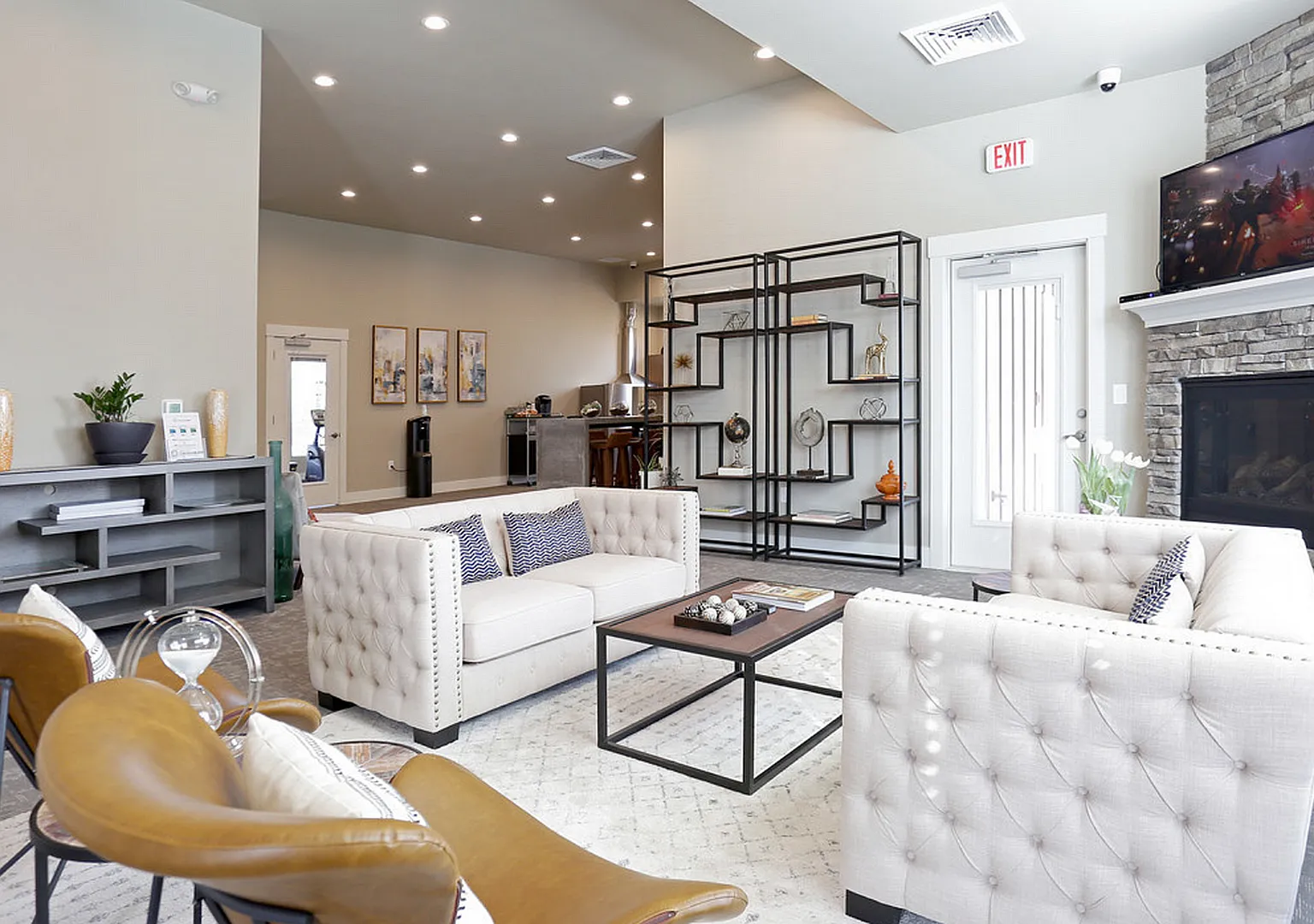 Cappella Apartments — Photo 2