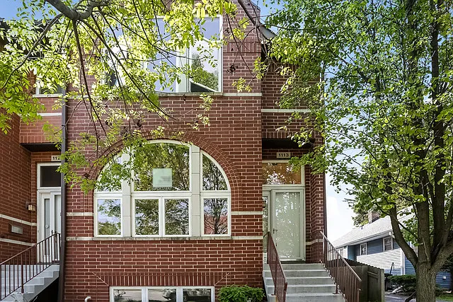1113 E Prairie Ave photo 1