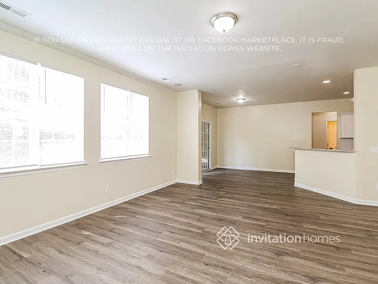 4701 Sandtyn Dr — Photo 6