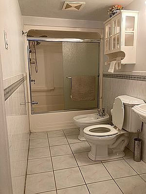 4th image of 418 E 118th St #1