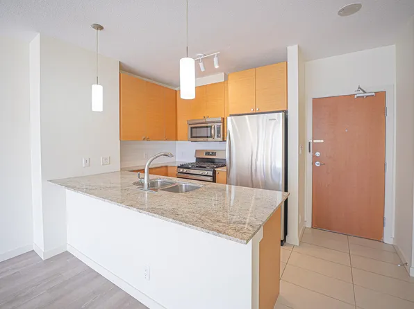 110 Brew St #1103, Pt Moody, BC V3H 0E4