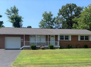 1105 N Sassafrass St, Dexter, MO 63841