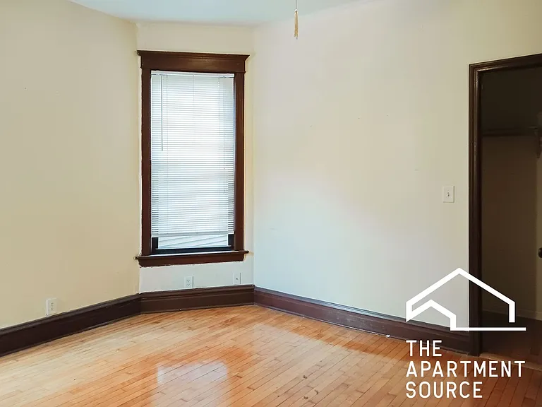 3639 N Paulina St #2 — Photo 3