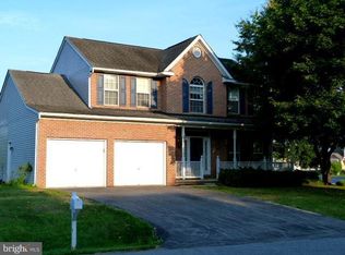 9832 Olivewood Dr, Hagerstown, MD 21740