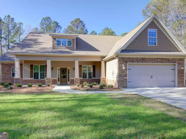 228 Cainbridge Park Dr, Newnan, GA 30263