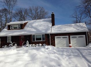 13 Shore Oaks Dr, Stony Brook, NY