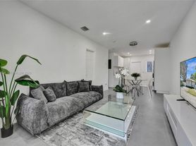 7520 NE 3rd Ave, Miami, FL