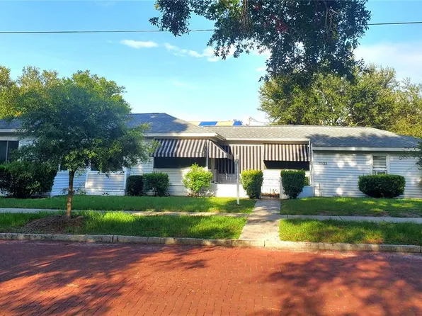 2525 8th St N, Petersburg, FL 33704