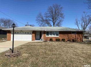 5248 N Big Hollow Rd, Peoria, IL 61615