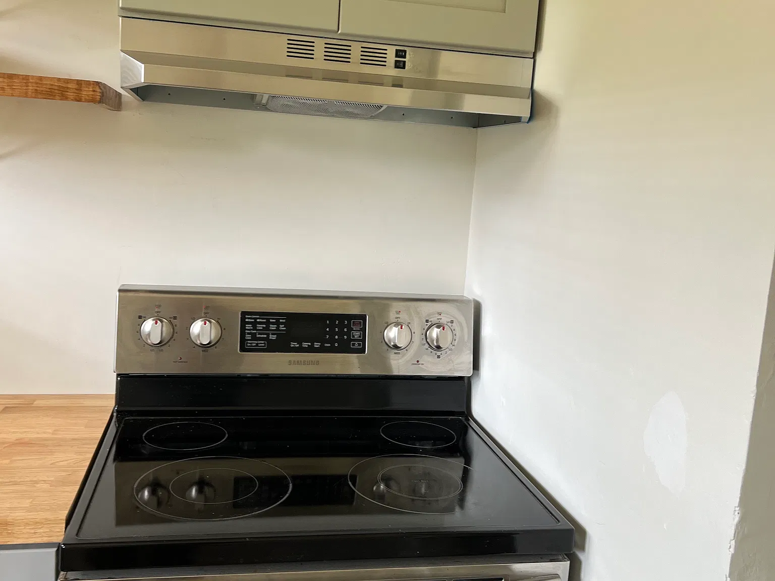 2 bed, 985 sqft, $950 — Photo 1