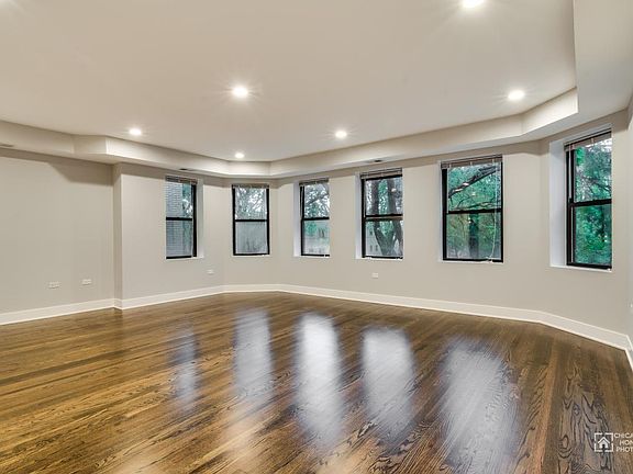 3rd image of 2025 W Jarvis Ave #3