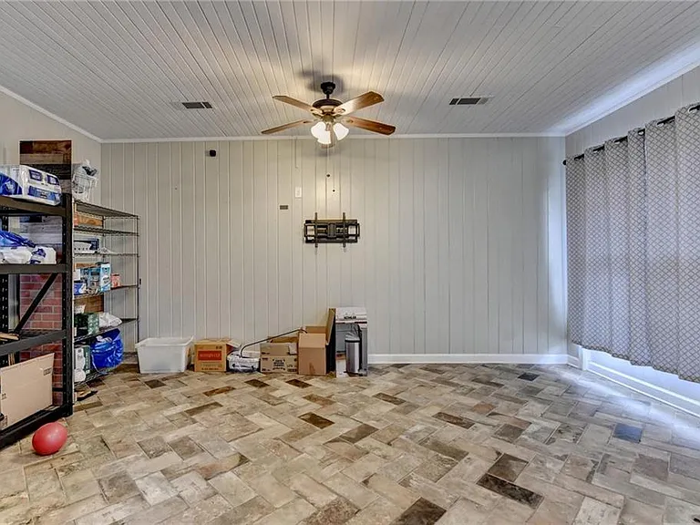 8 Highland Ln — Photo 28