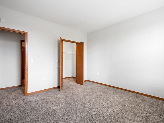 4th image of 1910 N Water St #1-306