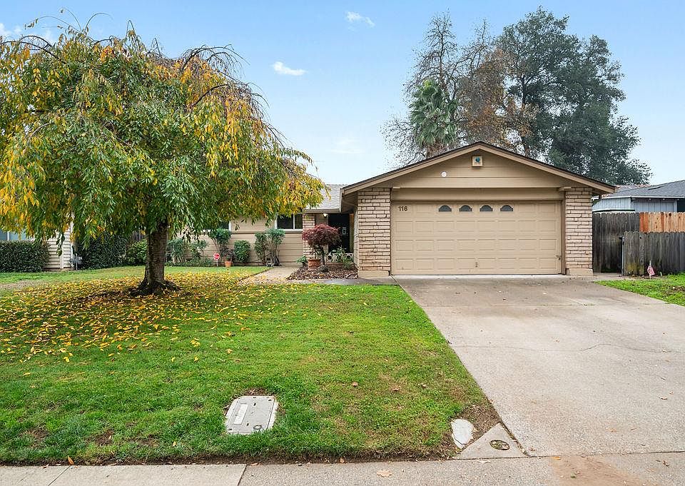 1st image of 116 Waterglen Cir