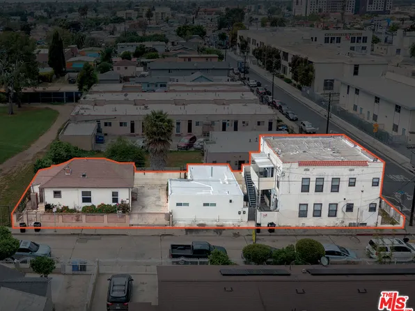 8715 Regina Ct, Los Angeles, CA 90044