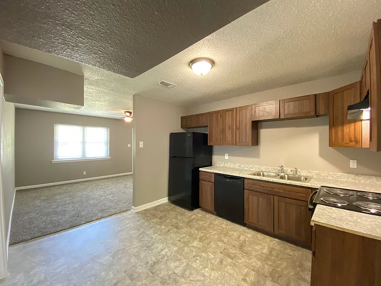 64 Hill Ln — Photo 13