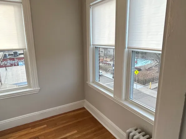 1142 River St APT 2F, Boston, MA 02136