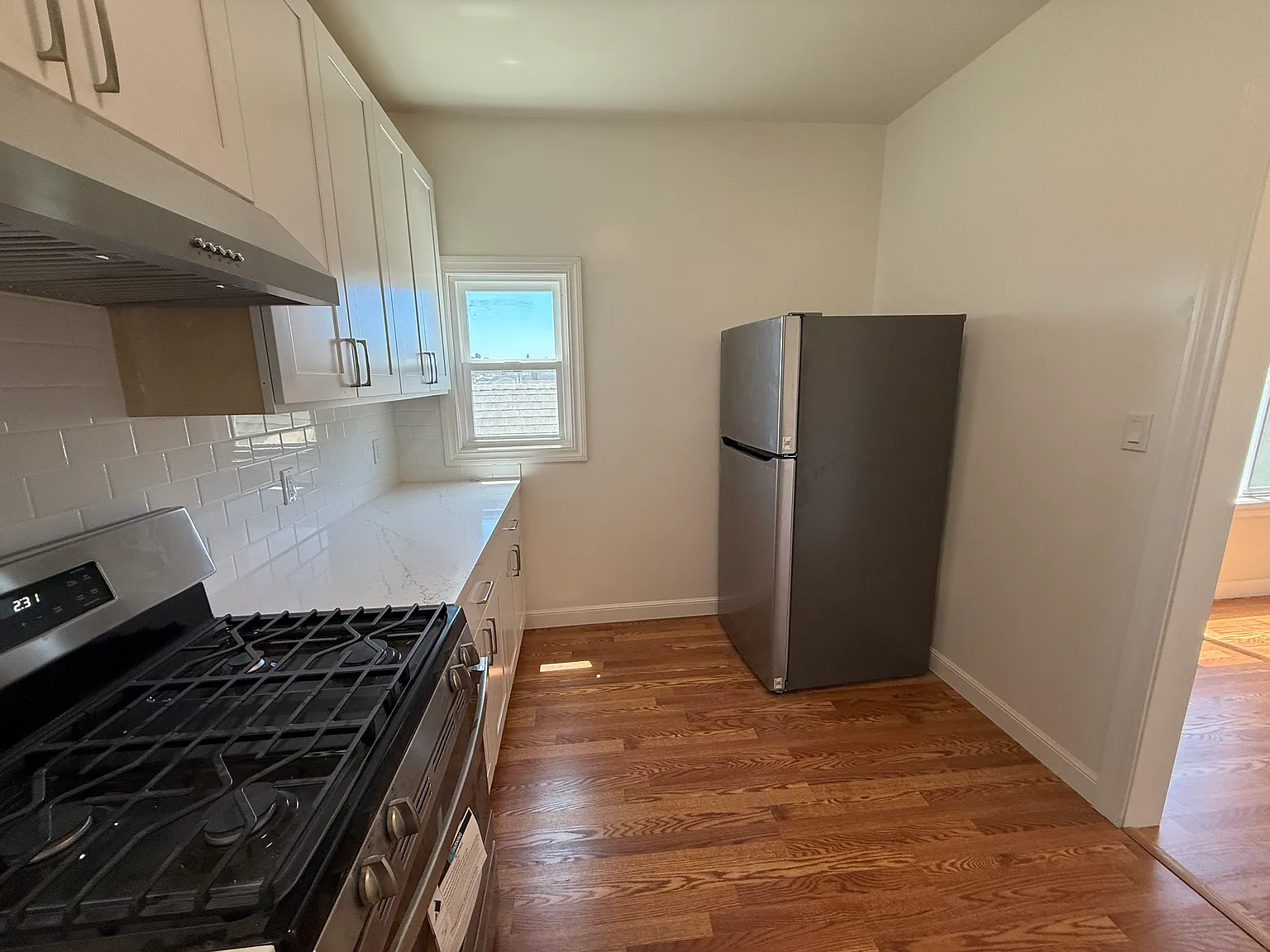 2 bed, $4,798 — Photo 3