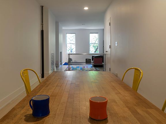 3rd image of 616 E 9th St APT 3W
