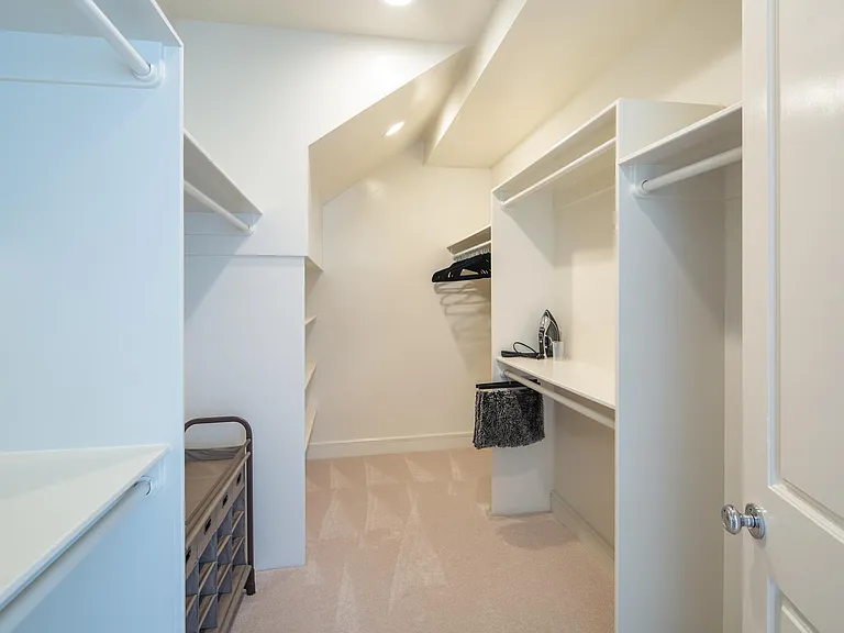 4343 Kahala Ave — Photo 26